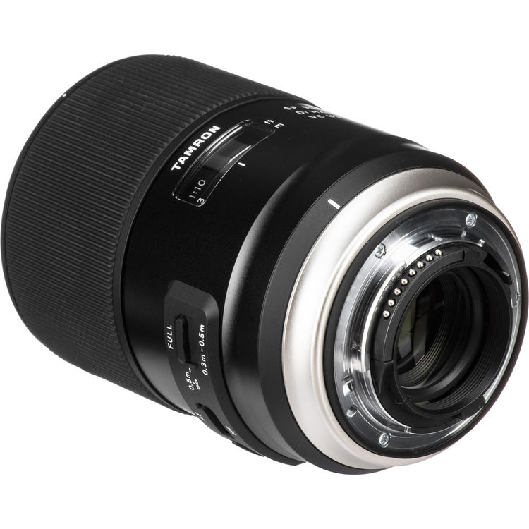 TAMRON 90MM F2.8 lens